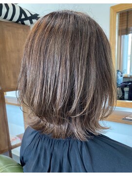 シュクルヘアー(Sucre Hair) 丸みレイヤーボブ＊ハイライト