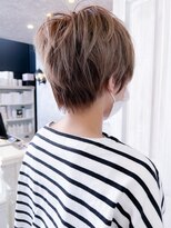 キャアリー(Caary)&nbsp;福山Caary30代40代小顔補正立体カットショートヘア.ショートボブ