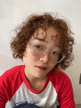 ナループロアオハナ(Nalu pu loa ohana) 海外風大きめハードパーマ/くるくるパーマ/ブリーチなしカラー