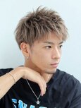 ツーブロックショートシルバーカラー