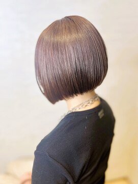 タヤ 東急百貨店吉祥寺店(TAYA) 切りっぱなし前下がりワンレンブリーチなしアッシュベージュボブ