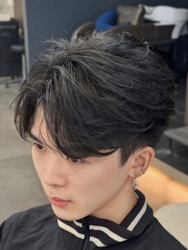 バース 梅田中崎町店(BIRTH) 韓国へアカルマパーマワックスなしセンターパート黒髪ウルフ