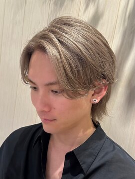 フリーラ 表参道(freera) センター分けマッシュウルフショートシークレットパーマツイスト