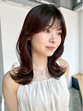 アルバム 銀座(ALBUM GINZA) 暗めカラーフェイスフレーミング顔周りレイヤー韓国ヘア_F0975
