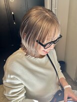 プール(POOL)&nbsp;ハイトーンボブ/顔周りレイヤー/くびれボブ/前髪あり