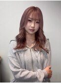 ピンクベージュ