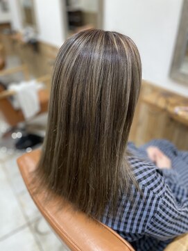 ノーム 横浜(NORM) ハイライトベージュカラー