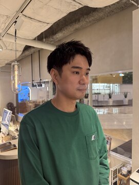 ウノプリールヴァモス(unopulir Vamos) アップバングショート短髪大人30代