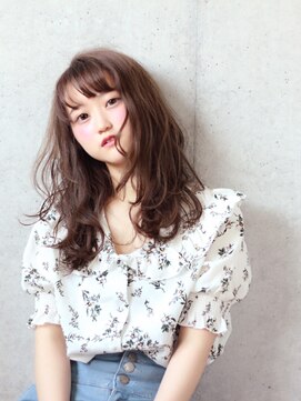 ヘアサロン シロップ(Hair Salon Syrup) 『シースルーバングのラフウェーブ』×『プラチナグレー』