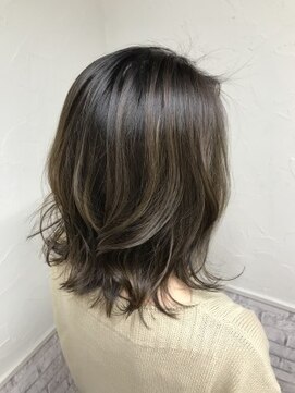 シュリット(schritt) ミディアムレイヤーハイライトメッシュグラデーション渋谷小岩井