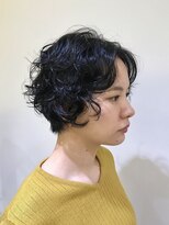 ヒュッゲ ヘアーワークス(hygge hair works) くるくるショート