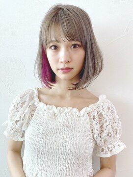 アイティー バイ アルバム 浦和店(IT by ALBUM) 内巻きボブ_オリーブカラーハイライトカラー_37717