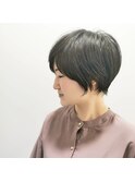 暗髪ショート