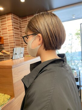 フローレア(Flow rare) 耳掛けボブ×ベージュカラー【神戸/大開】