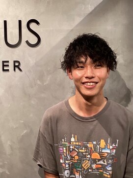 ネクサス 西宮北口 楽ちんセットツイストパーマ