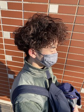 コワファースト 大分(COIFF1RST) アフロ風パーマ