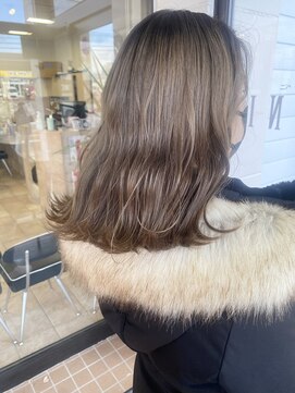 ベニ 仙台柳生店(BENI) ミルクティーベージュ