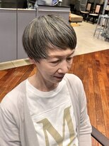 ビュートリアム 梅田(BEAUTRIUM)&nbsp;丸み/ショート/白髪ぼかし/ハイライト/40代/50代/60代