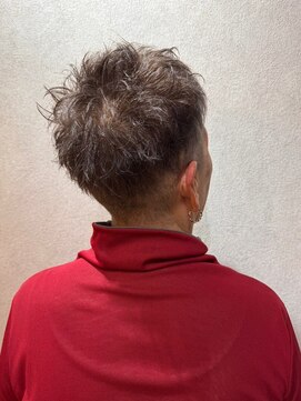 ウィスプ 赤羽店(wisp) スパイキー×フェードショート