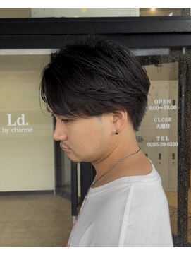 ルドバイシャルム 小山(Ld. by charme) 刈り上げ毛流れセンターパート