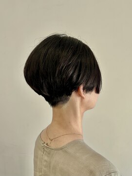 ベロニカ ハンサムショート×美フォルムグラデ