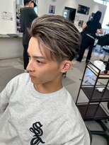 メンズサロン キング 枚方店(Men’s salon K!ng)&nbsp;ホワイトメッシュ/ツイスト/ツイスパ/パーマ/メンズ/眉毛