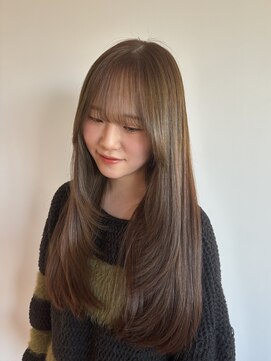 ケリーアン 太田(kelly.un) アッシュベージュ / フェイスレイヤー / レイヤー