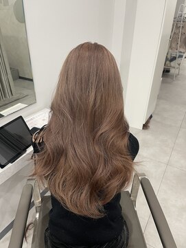 ヴェルア 四条烏丸(Velua) ロングミルクティーベージュブリーチダブルカラー髪質改善