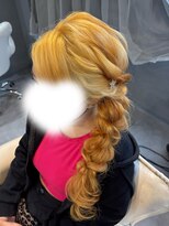 ラビットモア ヘアセット ナゴヤ(RABBIT more hair set NAGOYA)&nbsp;サイド編みおろし