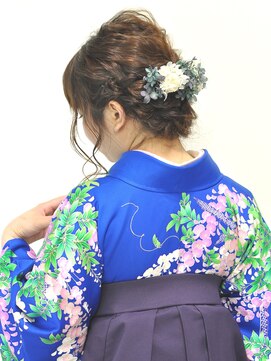 ナタリーアンドアローナ エーエス(Natalie&Arrowna AS) 【札幌東区】卒業式★ルーズアレンジ×プリザーブドフラワー