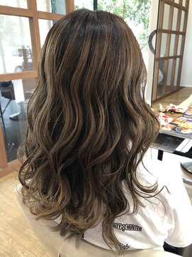 ベルポートヘア(Bellport hair) バレイヤージュグラデーション