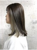 インナーカラー×カーキグレージュ
