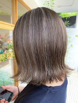 モカヘアー(mocha hair) ハイライトベージュ/ハイライトカラー/デザインカラー