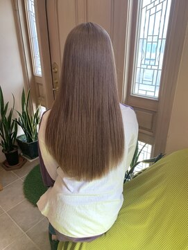 マギー(Magie) ミルクティベージュ