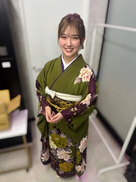 アンダーバー(UNDRvr) 成人式ヘア ルーズシニヨン 6.1