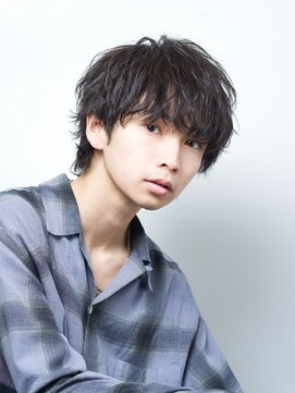 アルファ 新宿(alpha) フェザーパーマ/ブルーブラック/刈り上げセンターパート[新宿]