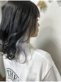 20代30代小顔ゆるふわミディアムインナーカラーホワイトシルバー