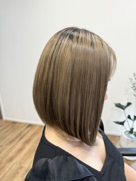 チョキナ(chokina.) 2way前下がりボブ