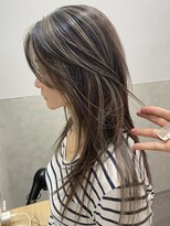 サロウィン 那覇店(SALOWIN)&nbsp;デザイン細めハイライトくすみベージュフェイスフレーミング