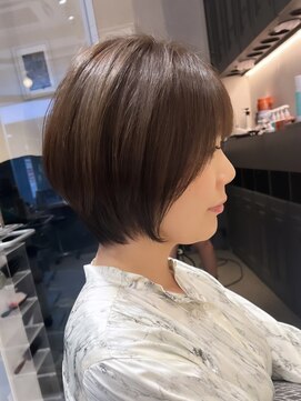 ロンドジェネルーズ 柏(Lond generous) ウェーブミディアム似合わせカットメルティカラーショート/柏柏