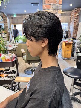 ルーナヘアー(LUNA hair) フェザーパーマ メンズカット パーマ カット 黒髪センターパート