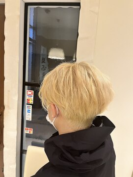 リア 布施店(Lia) ブロンド