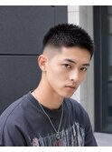 フェードベリーショートスキンフェードアップバング刈り上げ