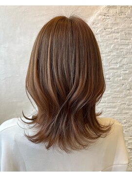 ヘアーチェリーコーク ランプ(HAIR CHERRY COKE Lamp) 柔らかなピンクベージュカラー