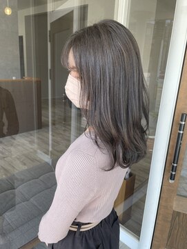 シキ(C key) 暗め透明感