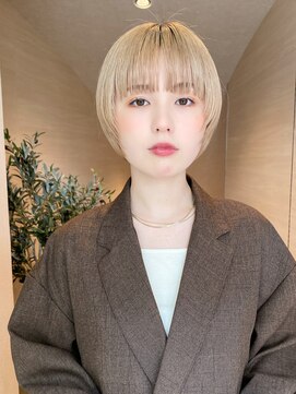 トゥルーズ 梅田店(TLUUS) 【TLUUSホワイトグレージュチェリーブラウンミニウルフ】