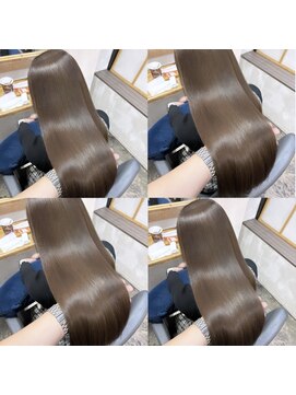 フィン(FiN by allure) 浦前ツバサ/ブリーチ無し×シアベージュ【髪質改善】