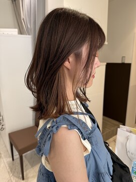 レアリバイケンジ(leali by KENJE) レイヤーカット×ベージュインナーカラー