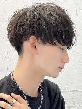 フィフス(fifth) 渋谷ツイストスパイラルパーマメンズカットラウンドマッシュ黒髪