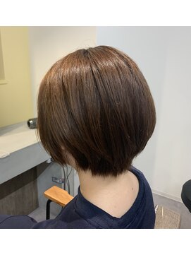 ローカル 築地(Local) ナチュラルショートボブ